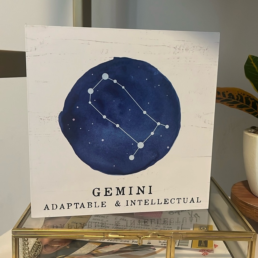 Rustic wood, Gemini sign